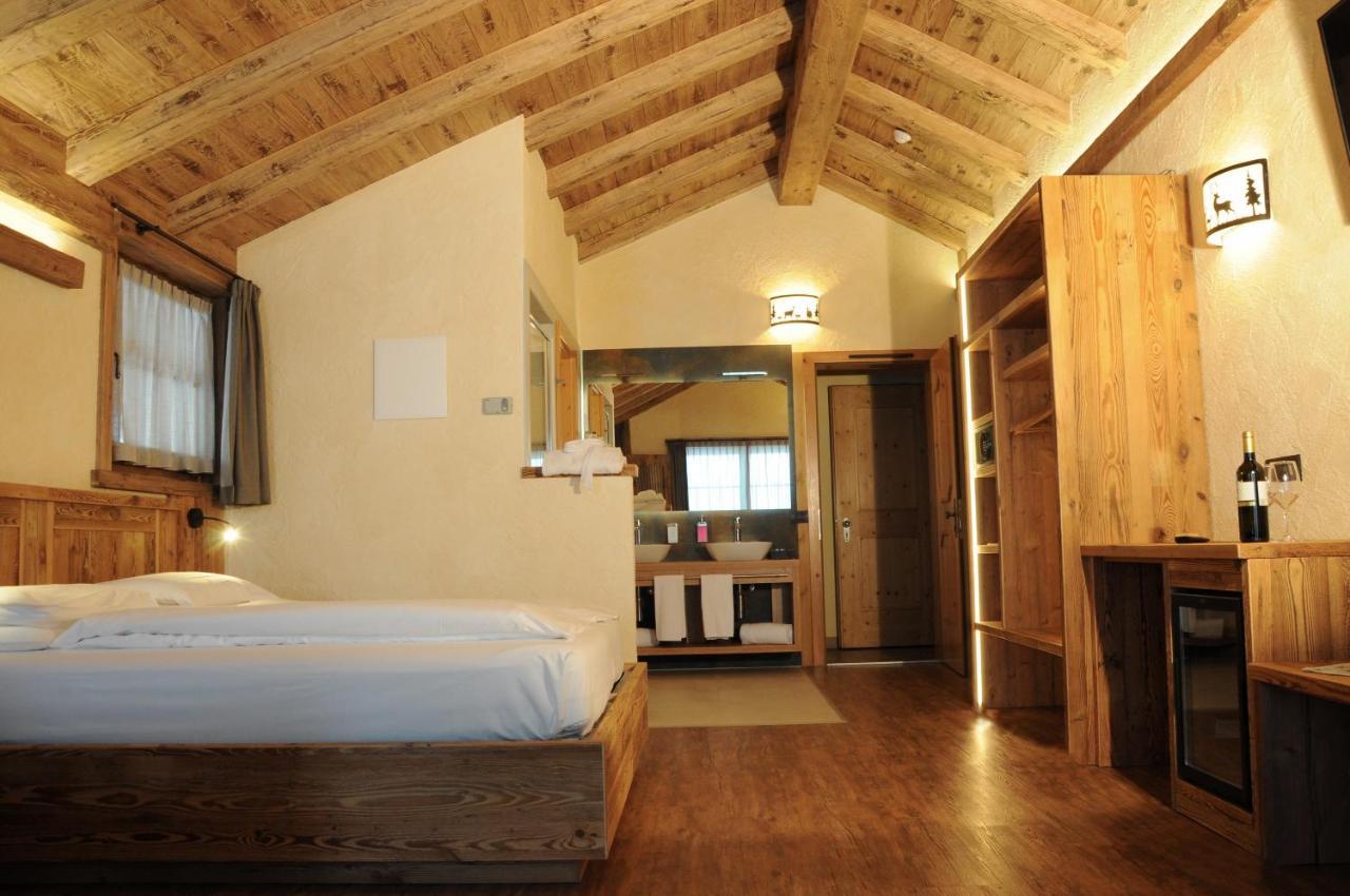 Hotel Helvetia ลีวินโญ ภายนอก รูปภาพ